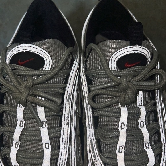 Big Boys size 6.5 Nikes - Picture 5 of 5